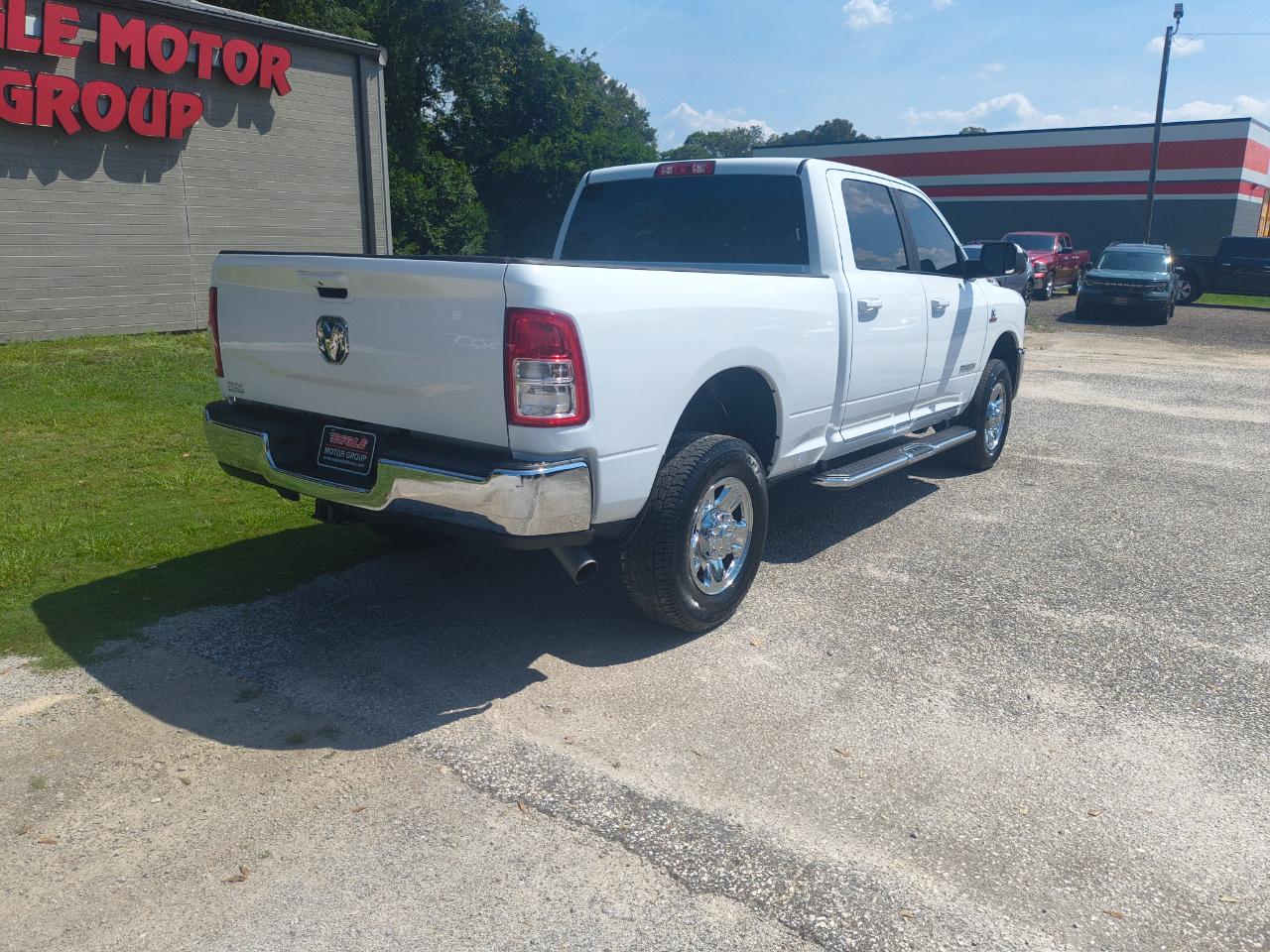 RAM 2500 Big Horn 4x4 Crew Cab 6'4" Box 2022