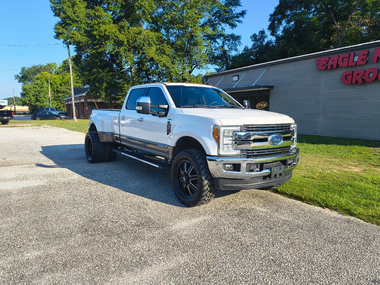 Ford Super Duty F-350 DRW King Ranch 4WD Crew Cab 8' Box 2018