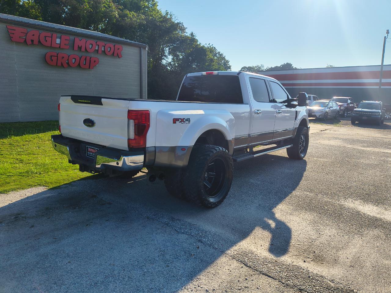Ford Super Duty F-350 DRW King Ranch 4WD Crew Cab 8' Box 2018