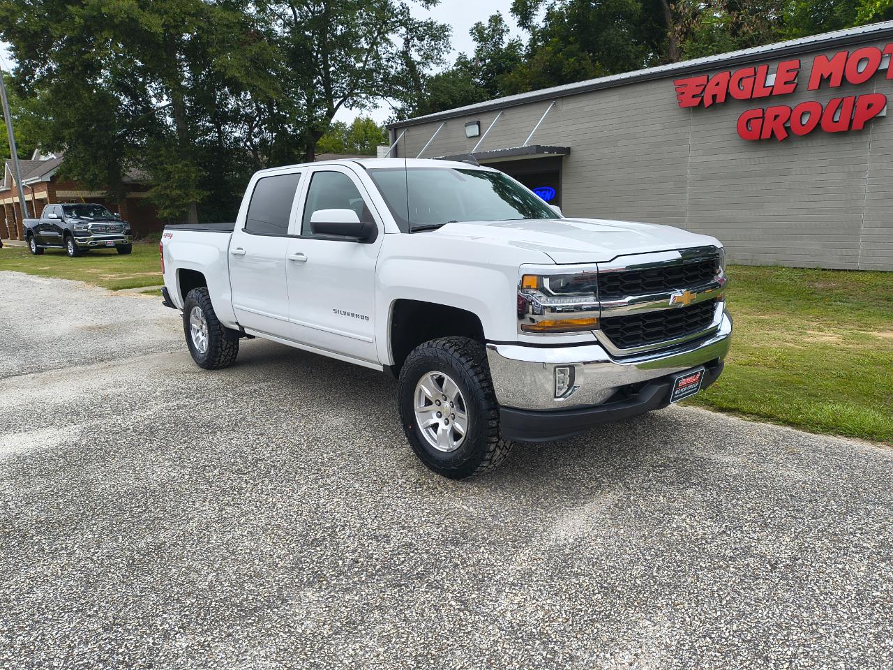 Chevrolet Silverado 1500 4WD Crew Cab 143.5" LT w/1LT 2018