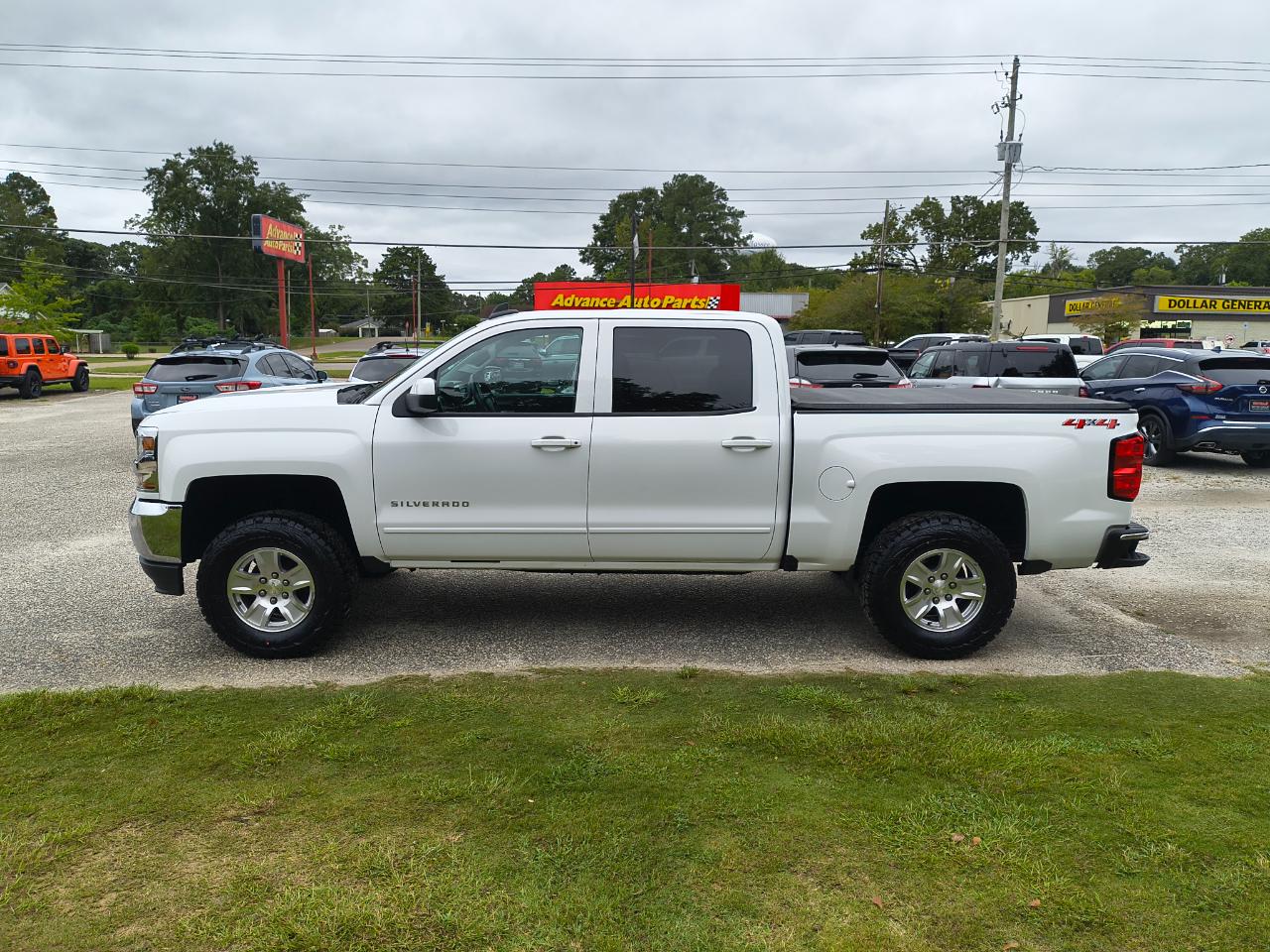 Chevrolet Silverado 1500 4WD Crew Cab 143.5" LT w/1LT 2018