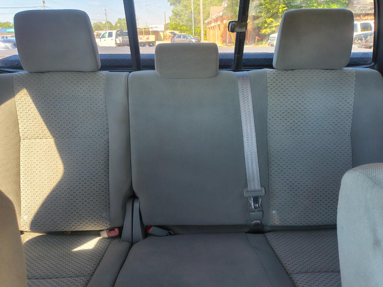 Toyota Tundra 4WD Double 145.7" 5.7L V8 SR5 (Natl 2007