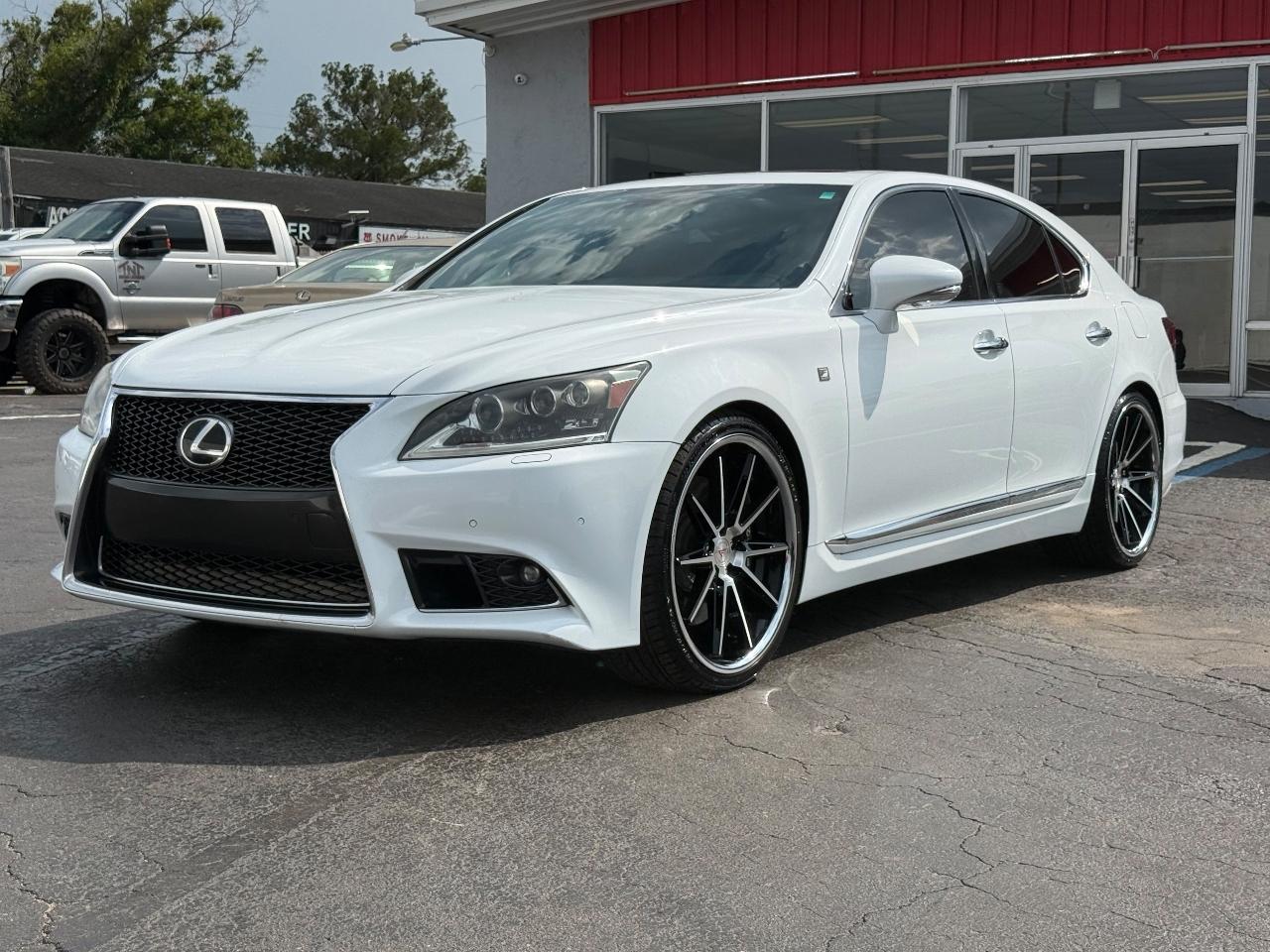 Lexus LS 460 Luxury Sedan 2014