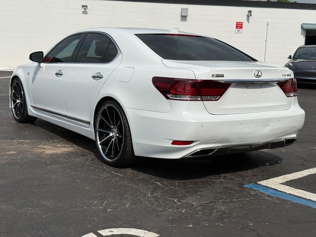 Lexus LS 460 Luxury Sedan 2014