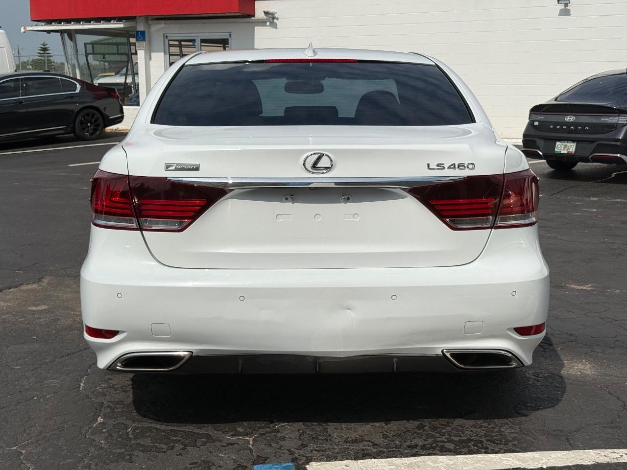 Lexus LS 460 Luxury Sedan 2014