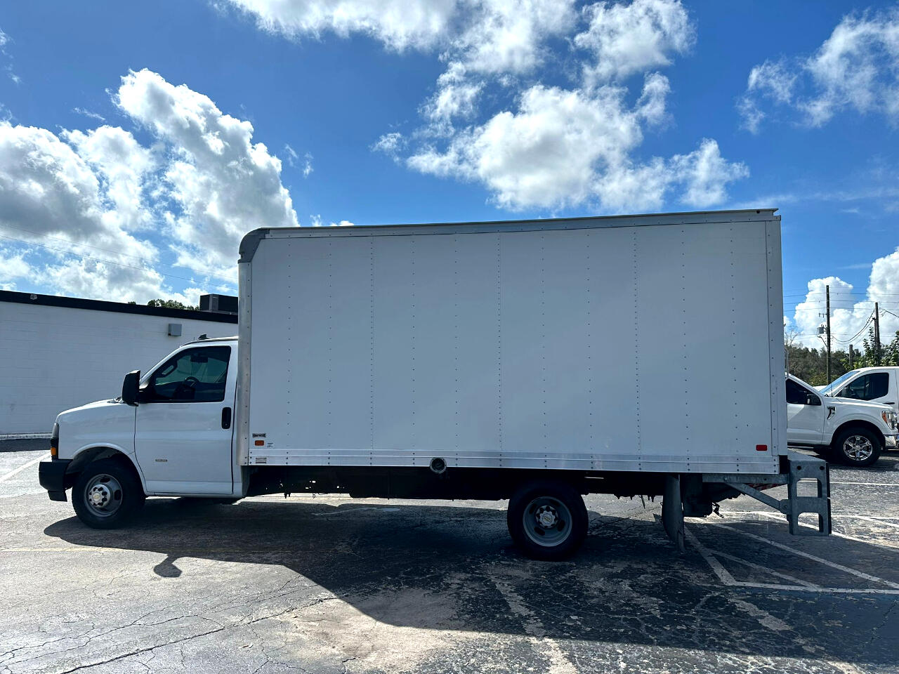 Chevrolet Express Cutaway  2021 Chevrolet Express Cutaway  2021