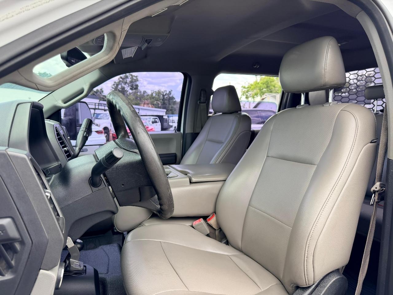 Ford F-350 SD XL Crew Cab DRW 4WD 2019