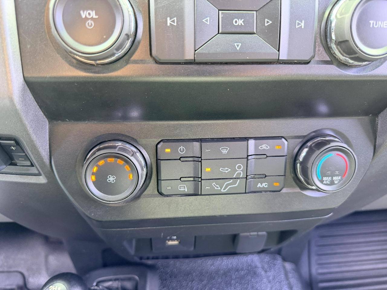 Ford F-350 SD XL Crew Cab DRW 4WD 2019