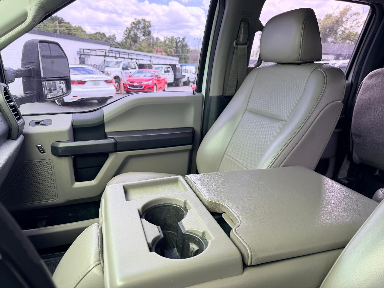 Ford F-350 SD XL Crew Cab DRW 4WD 2019
