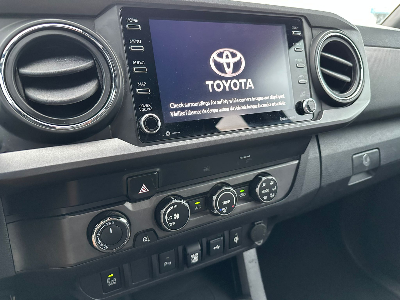 Toyota Tacoma SR5 Double Cab Long Bed V6 6AT 4WD 2020 Toyota Tacoma SR5 Double Cab Long Bed V6 6AT 4WD 2020