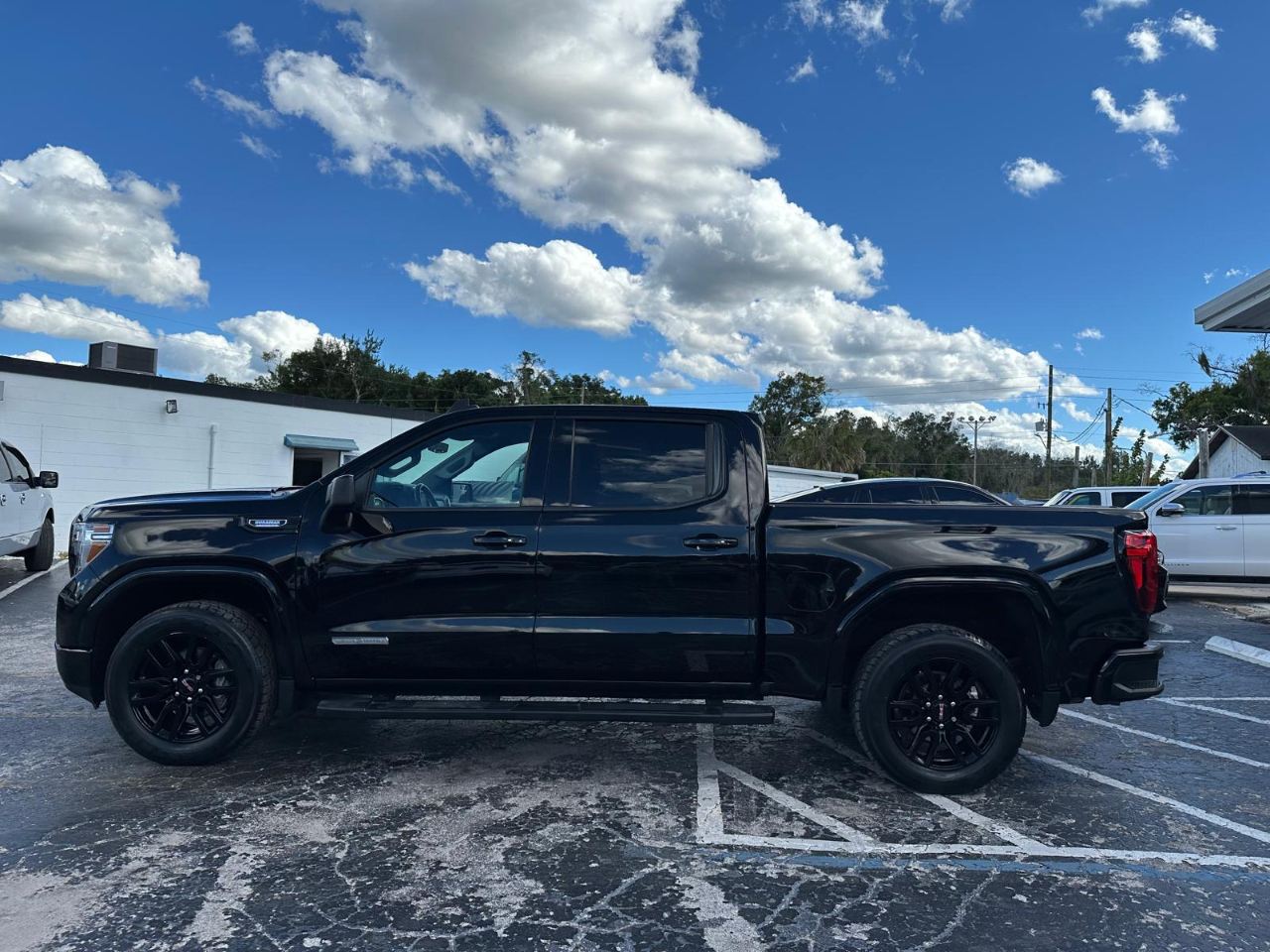 GMC Sierra 1500 Elevation Crew Cab 2WD 2020 GMC Sierra 1500 Elevation Crew Cab 2WD 2020