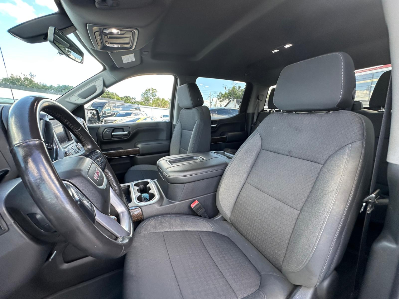 GMC Sierra 1500 Elevation Crew Cab 2WD 2020 GMC Sierra 1500 Elevation Crew Cab 2WD 2020