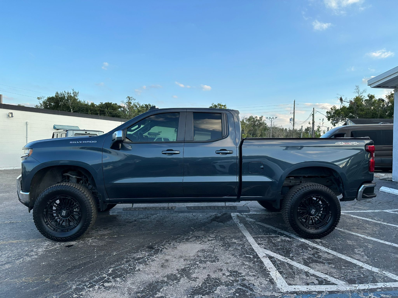 Chevrolet Silverado 1500 LT Double Cab 4WD 2020 Chevrolet Silverado 1500 LT Double Cab 4WD 2020