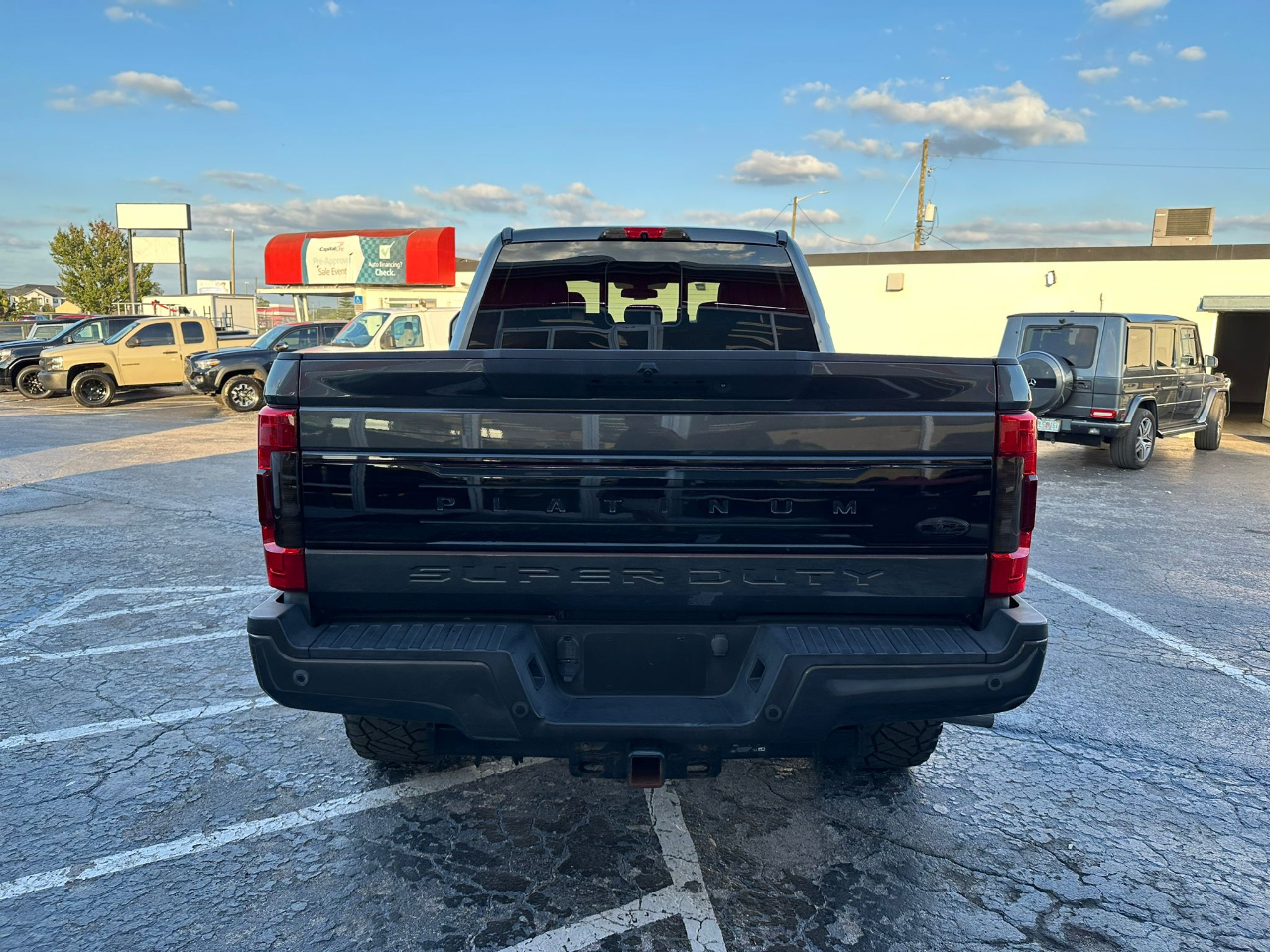 Ford F-350 SD Platinum Crew Cab 4WD 2019 Ford F-350 SD Platinum Crew Cab 4WD 2019