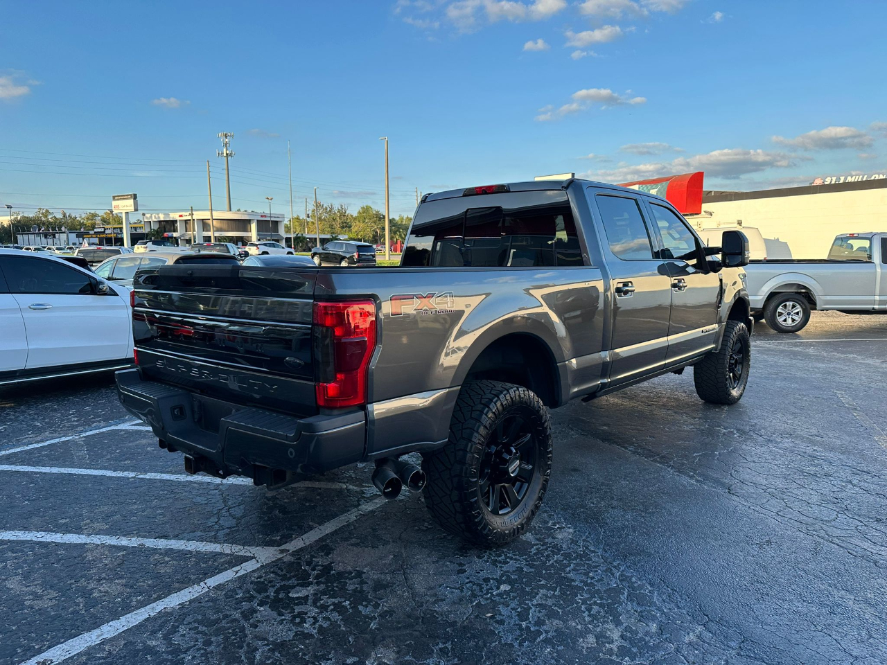 Ford F-350 SD Platinum Crew Cab 4WD 2019 Ford F-350 SD Platinum Crew Cab 4WD 2019