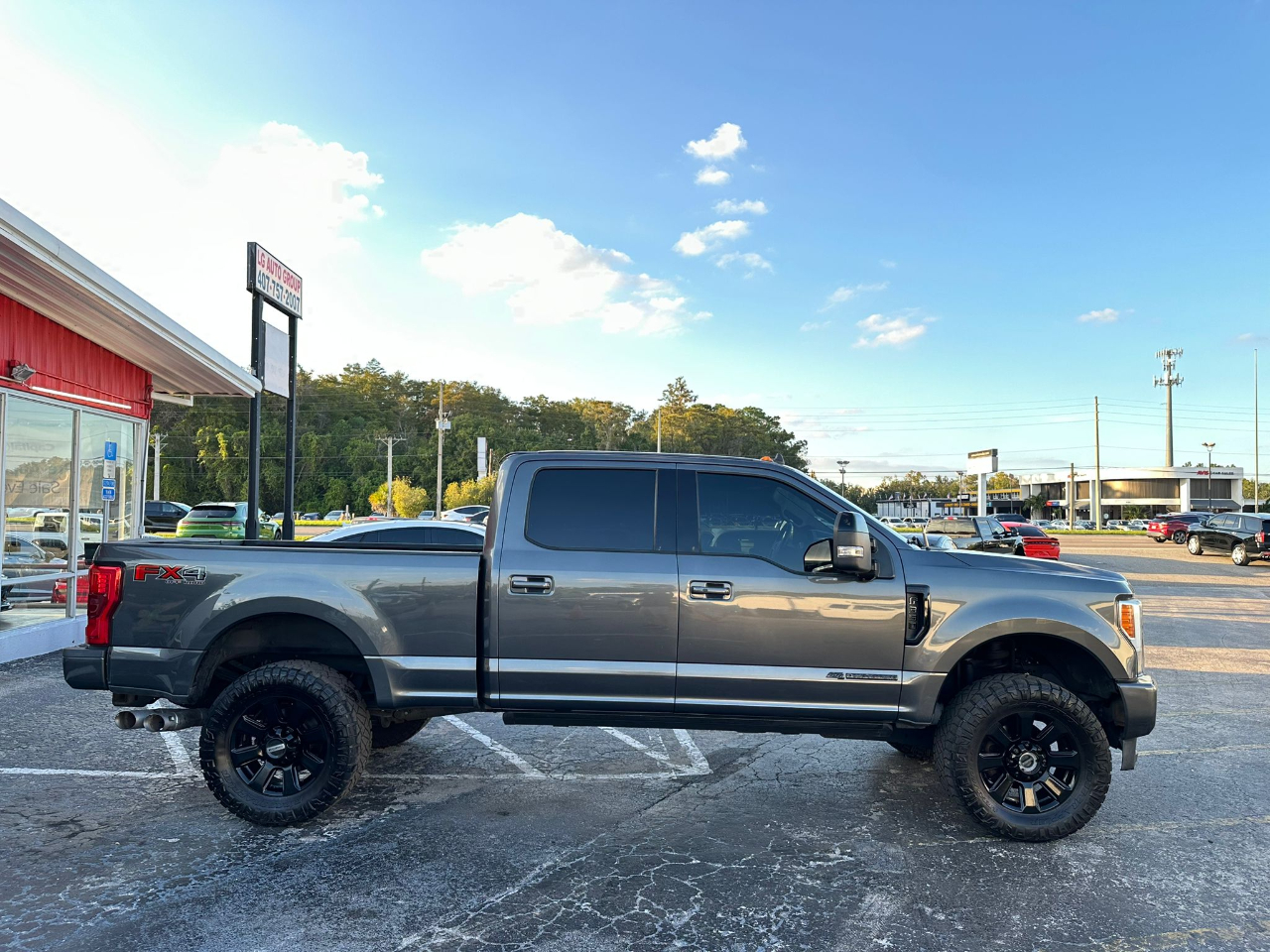 Ford F-350 SD Platinum Crew Cab 4WD 2019 Ford F-350 SD Platinum Crew Cab 4WD 2019