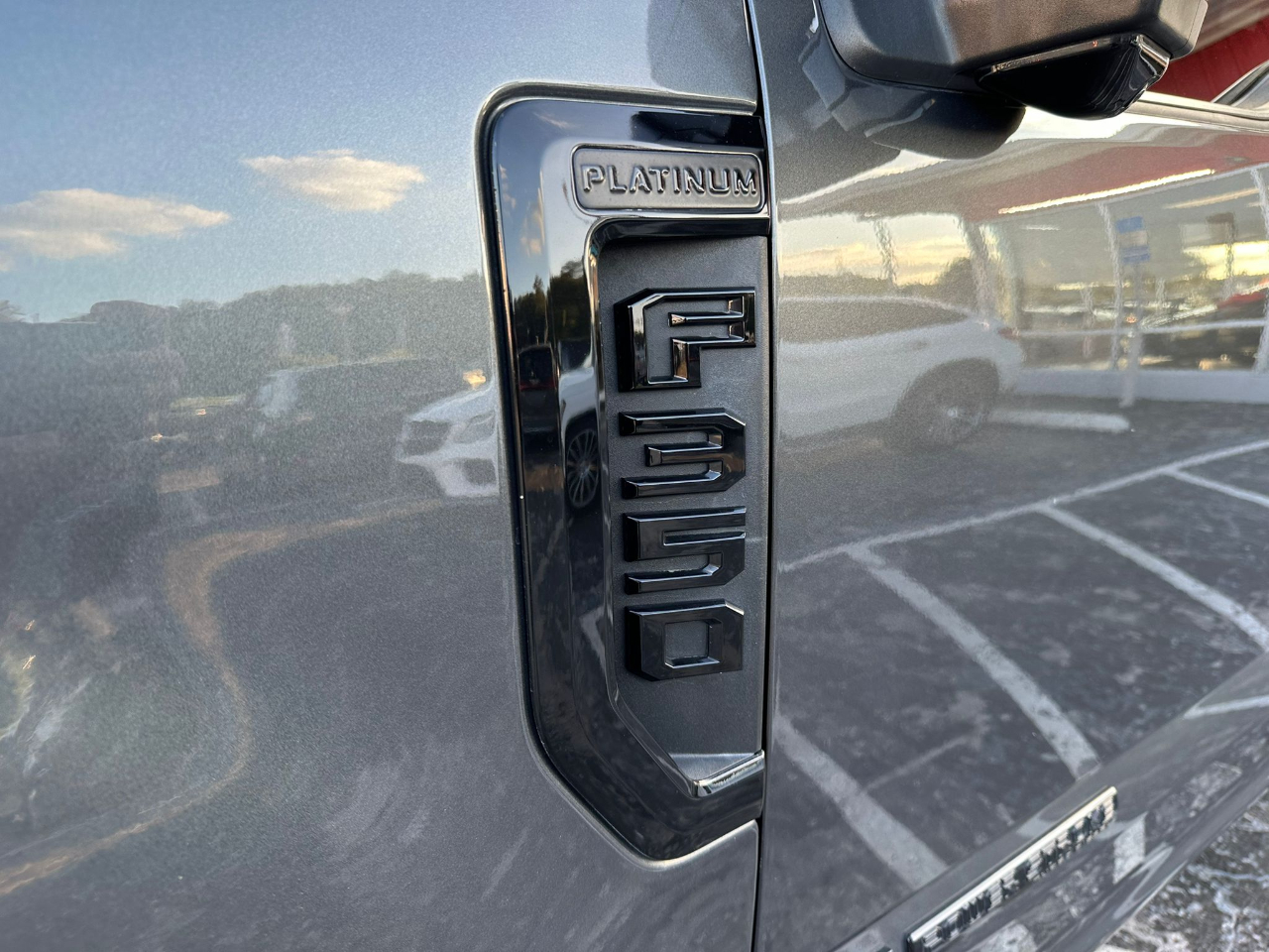 Ford F-350 SD Platinum Crew Cab 4WD 2019 Ford F-350 SD Platinum Crew Cab 4WD 2019