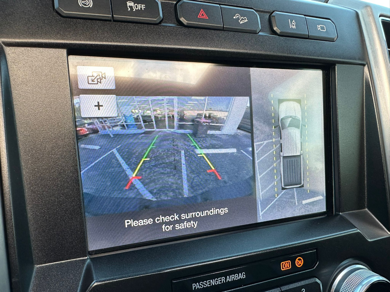 Ford F-350 SD Platinum Crew Cab 4WD 2019 Ford F-350 SD Platinum Crew Cab 4WD 2019