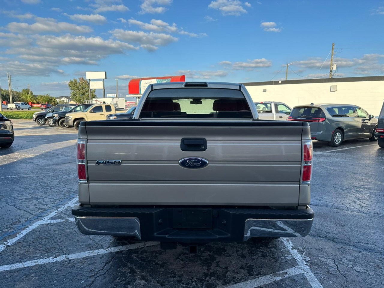 Ford F-150 XLT SuperCrew 5.5-ft. Bed 2WD 2010 Ford F-150 XLT SuperCrew 5.5-ft. Bed 2WD 2010