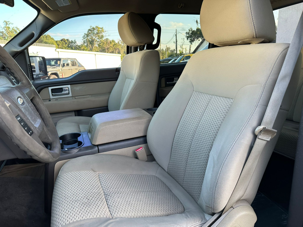 Ford F-150 XLT SuperCrew 5.5-ft. Bed 2WD 2010 Ford F-150 XLT SuperCrew 5.5-ft. Bed 2WD 2010