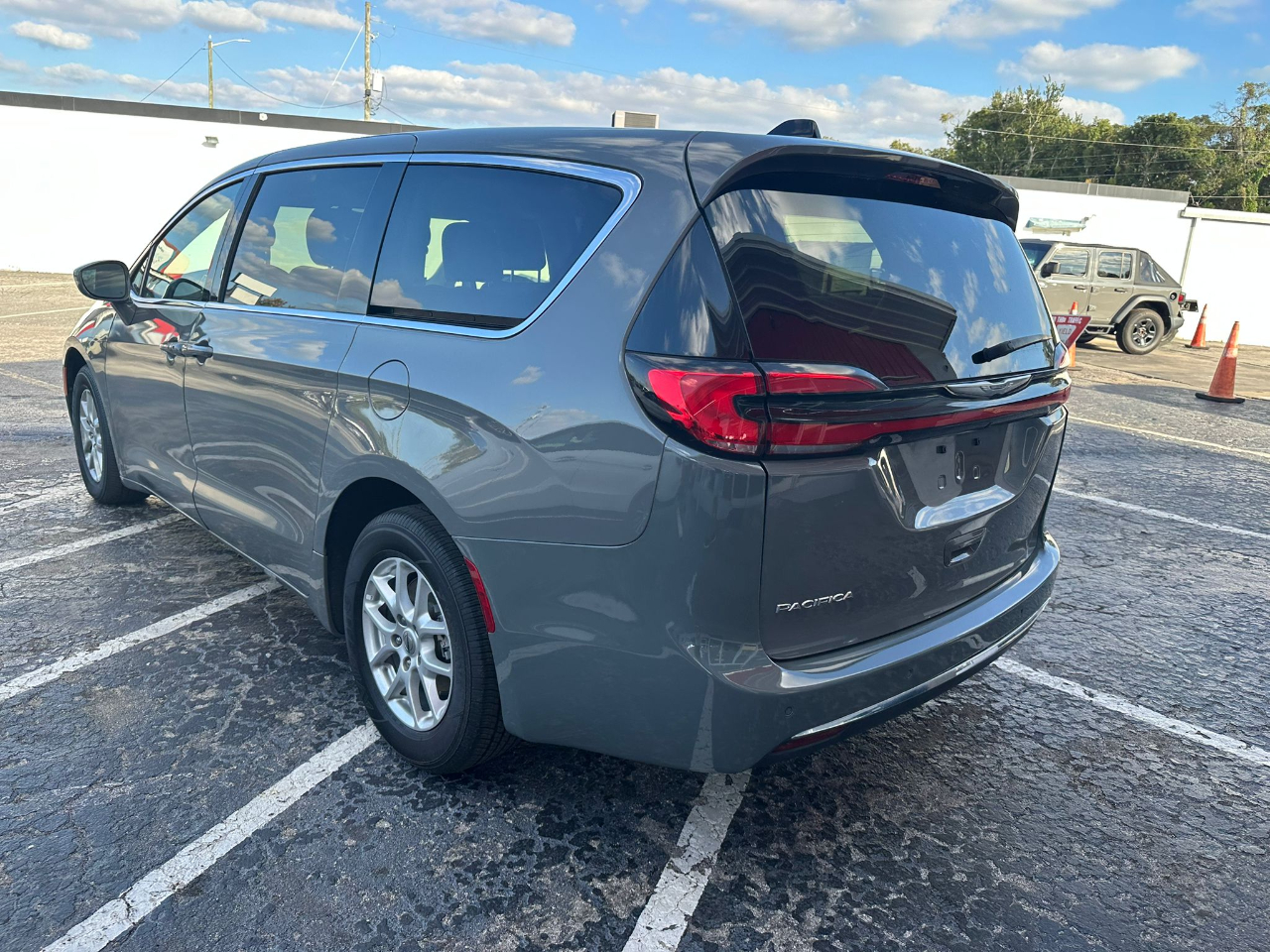 Chrysler Pacifica Touring L 2023 Chrysler Pacifica Touring L 2023
