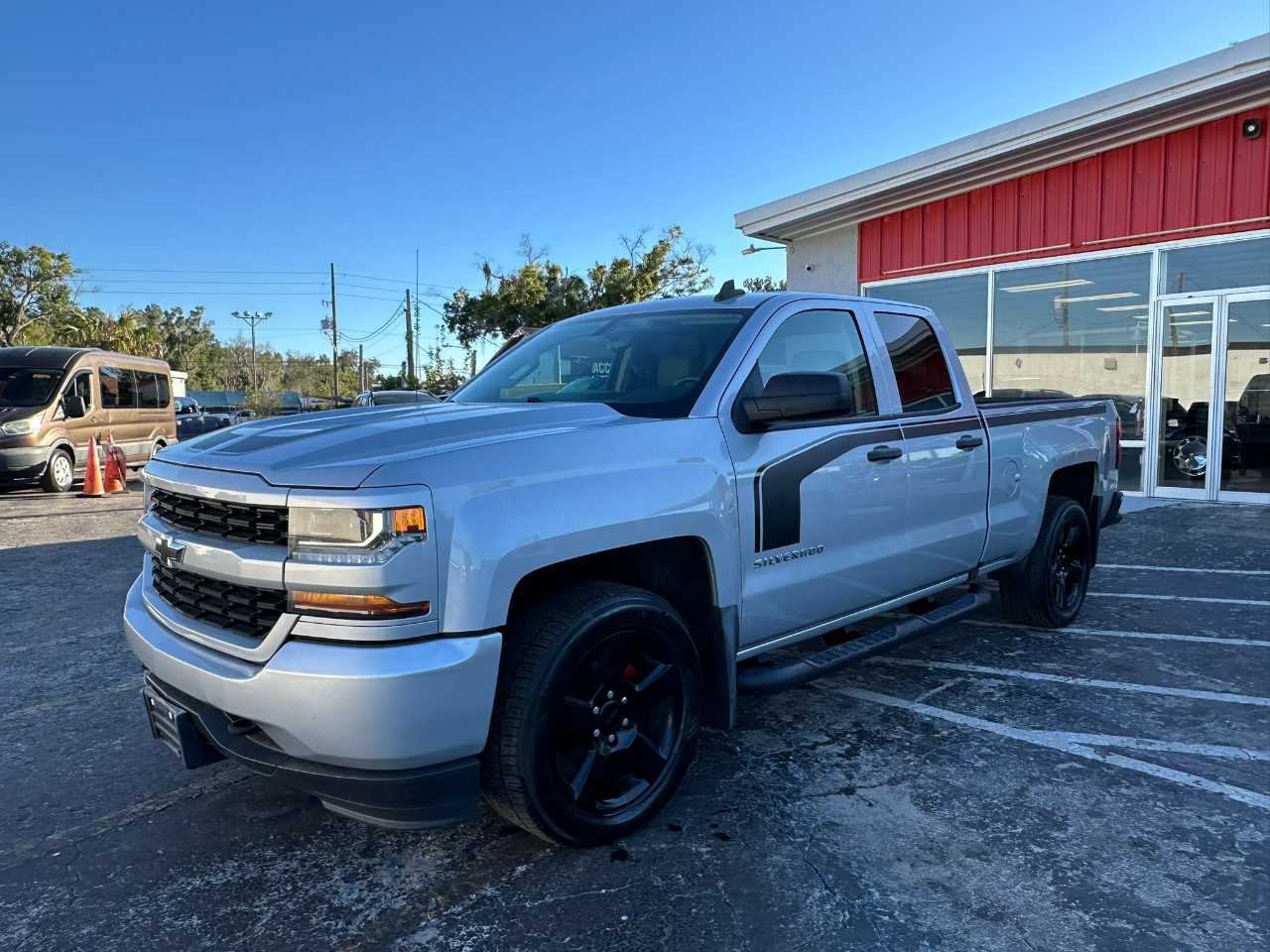 Chevrolet Silverado 1500 Work Truck Double Cab 4WD 2018 Chevrolet Silverado 1500 Work Truck Double Cab 4WD 2018