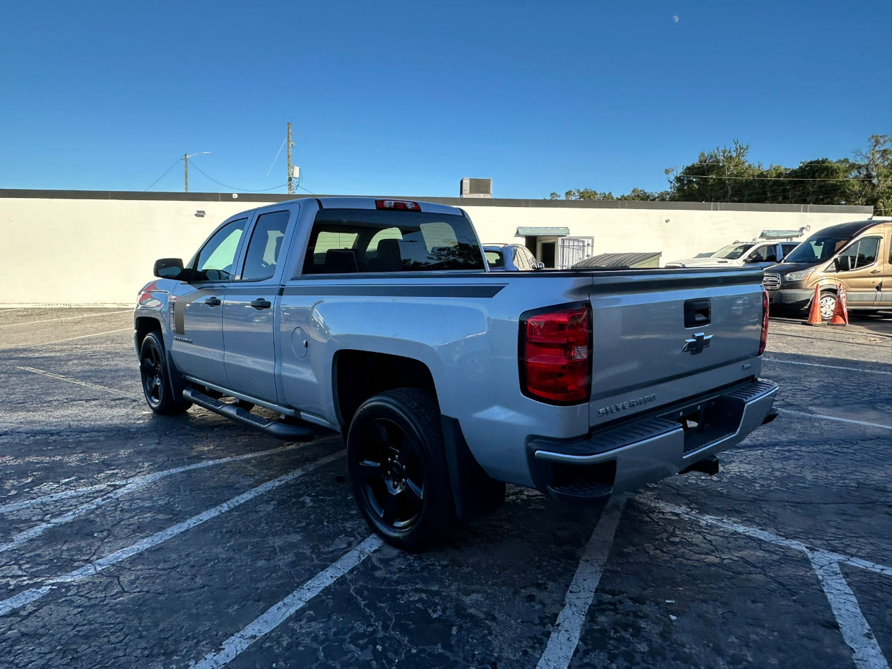 Chevrolet Silverado 1500 Work Truck Double Cab 4WD 2018 Chevrolet Silverado 1500 Work Truck Double Cab 4WD 2018