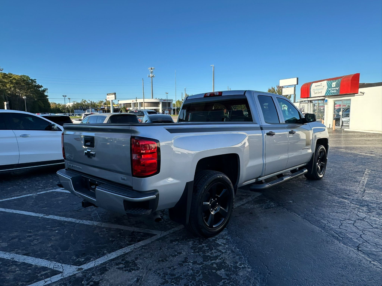 Chevrolet Silverado 1500 Work Truck Double Cab 4WD 2018 Chevrolet Silverado 1500 Work Truck Double Cab 4WD 2018