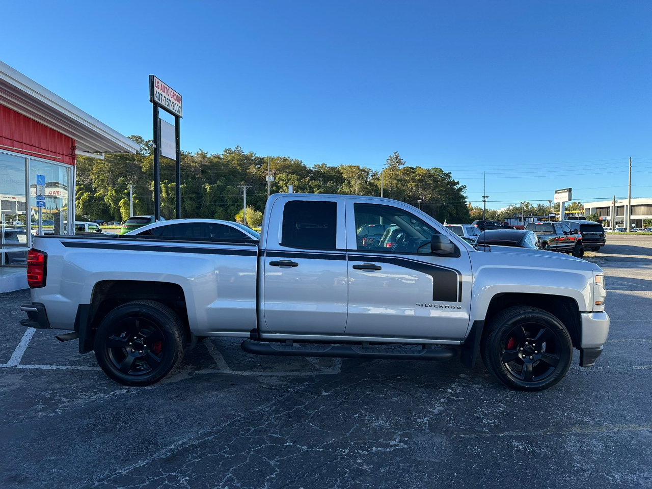 Chevrolet Silverado 1500 Work Truck Double Cab 4WD 2018 Chevrolet Silverado 1500 Work Truck Double Cab 4WD 2018