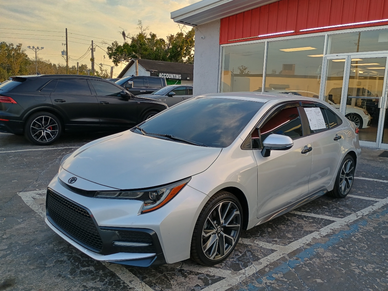 2022 Toyota Corolla SE photo 2