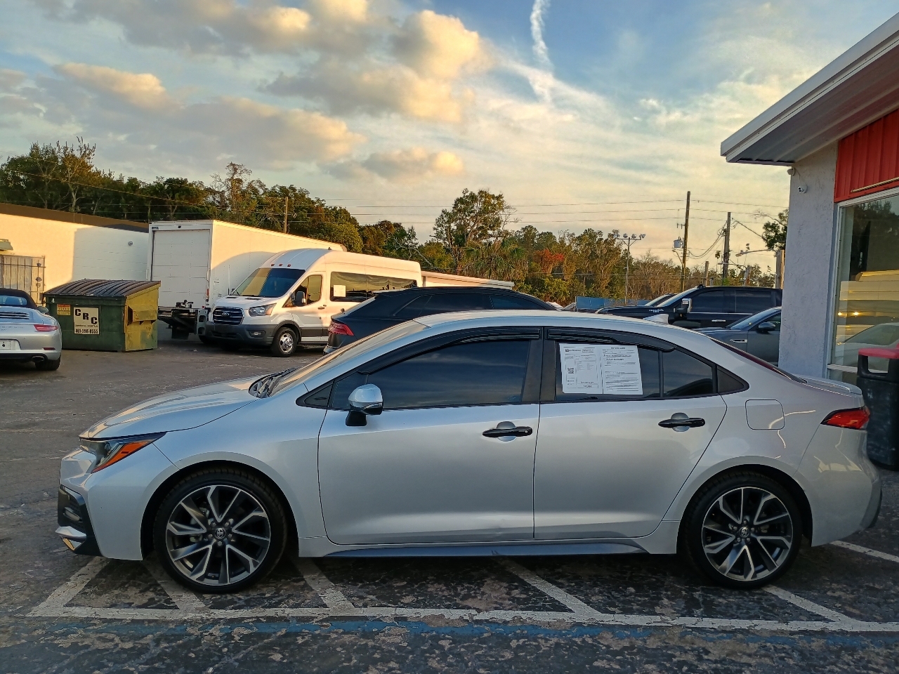 2022 Toyota Corolla SE photo 3