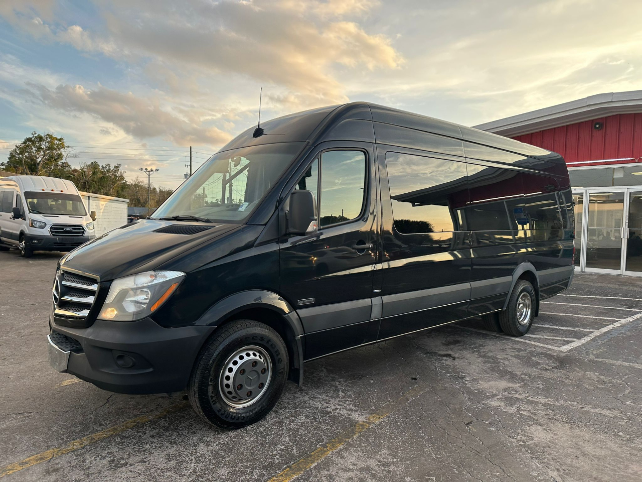 Mercedes-Benz Sprinter 3500 High Roof 170-in. WB 2015