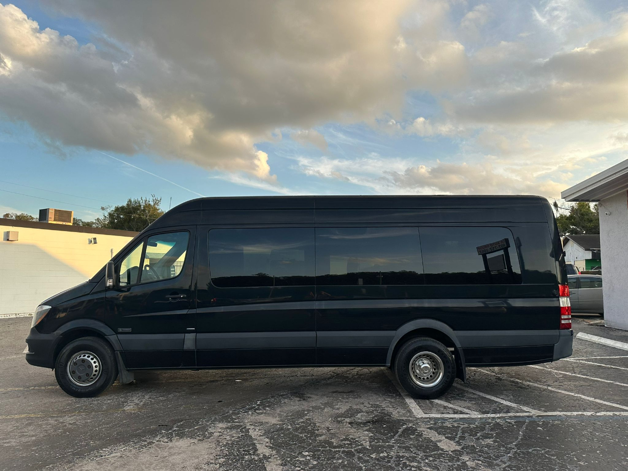 Mercedes-Benz Sprinter 3500 High Roof 170-in. WB 2015