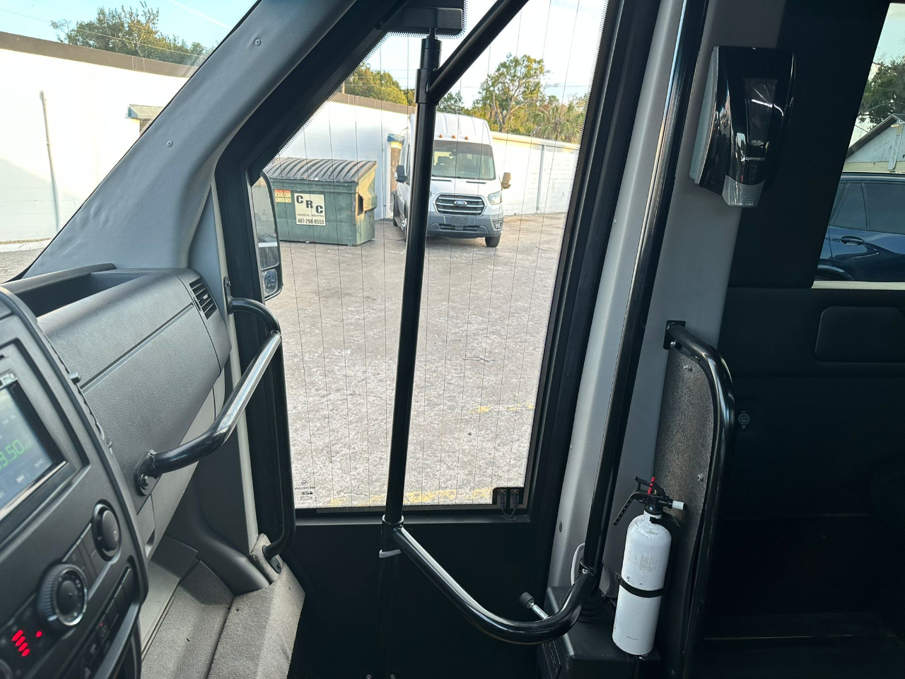 Mercedes-Benz Sprinter 3500 High Roof 170-in. WB 2015