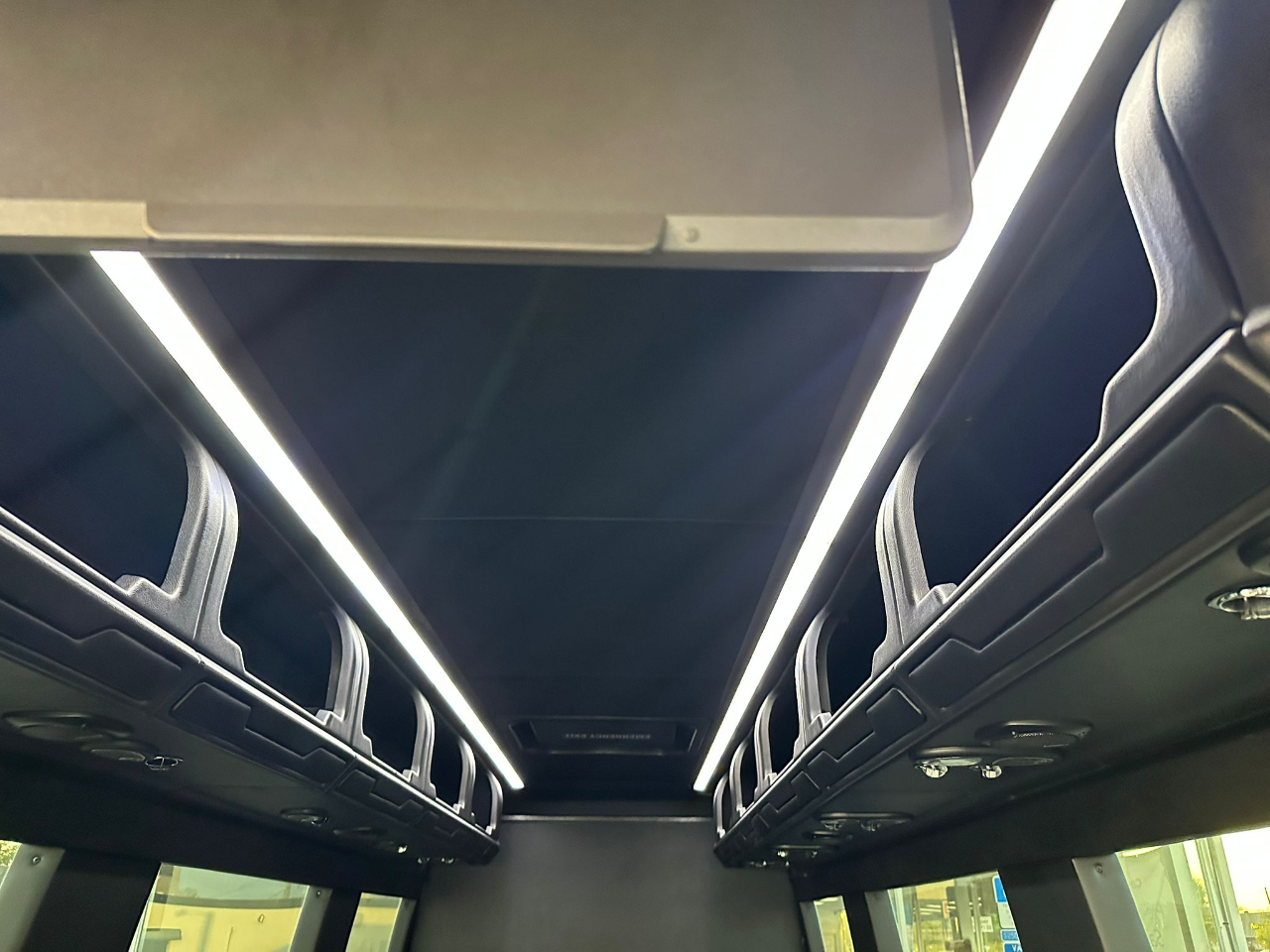 Mercedes-Benz Sprinter 3500 High Roof 170-in. WB 2015