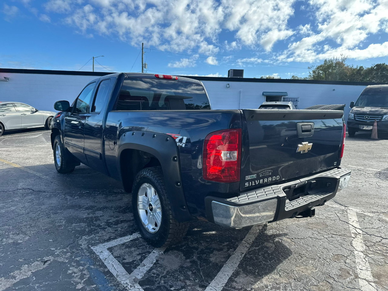 Chevrolet Silverado 1500 LT Ext. Cab Long Box 4WD 2011