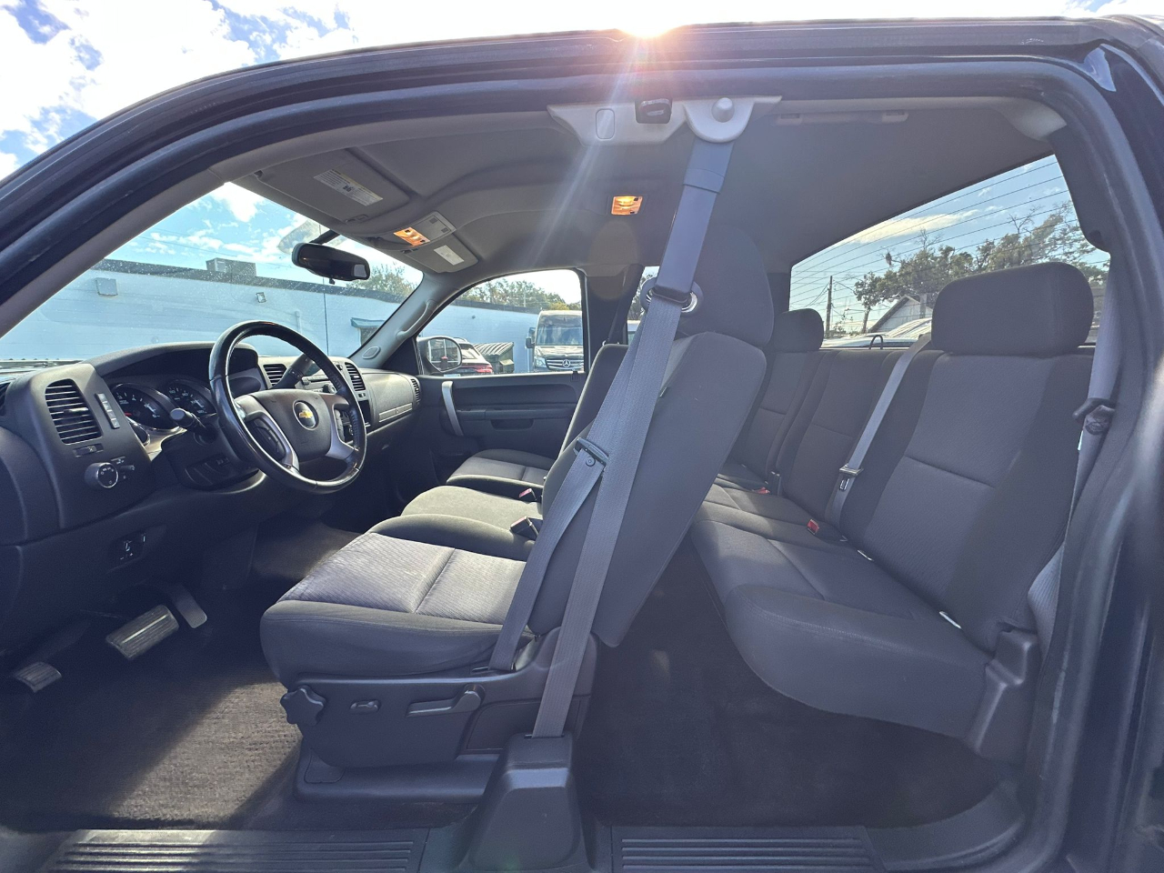 Chevrolet Silverado 1500 LT Ext. Cab Long Box 4WD 2011