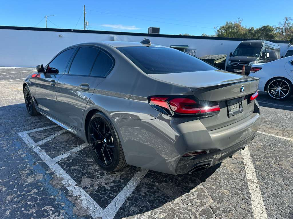 BMW 5-Series 530i 2021