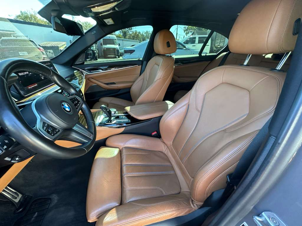 BMW 5-Series 530i 2021