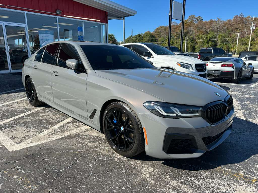 BMW 5-Series 530i 2021