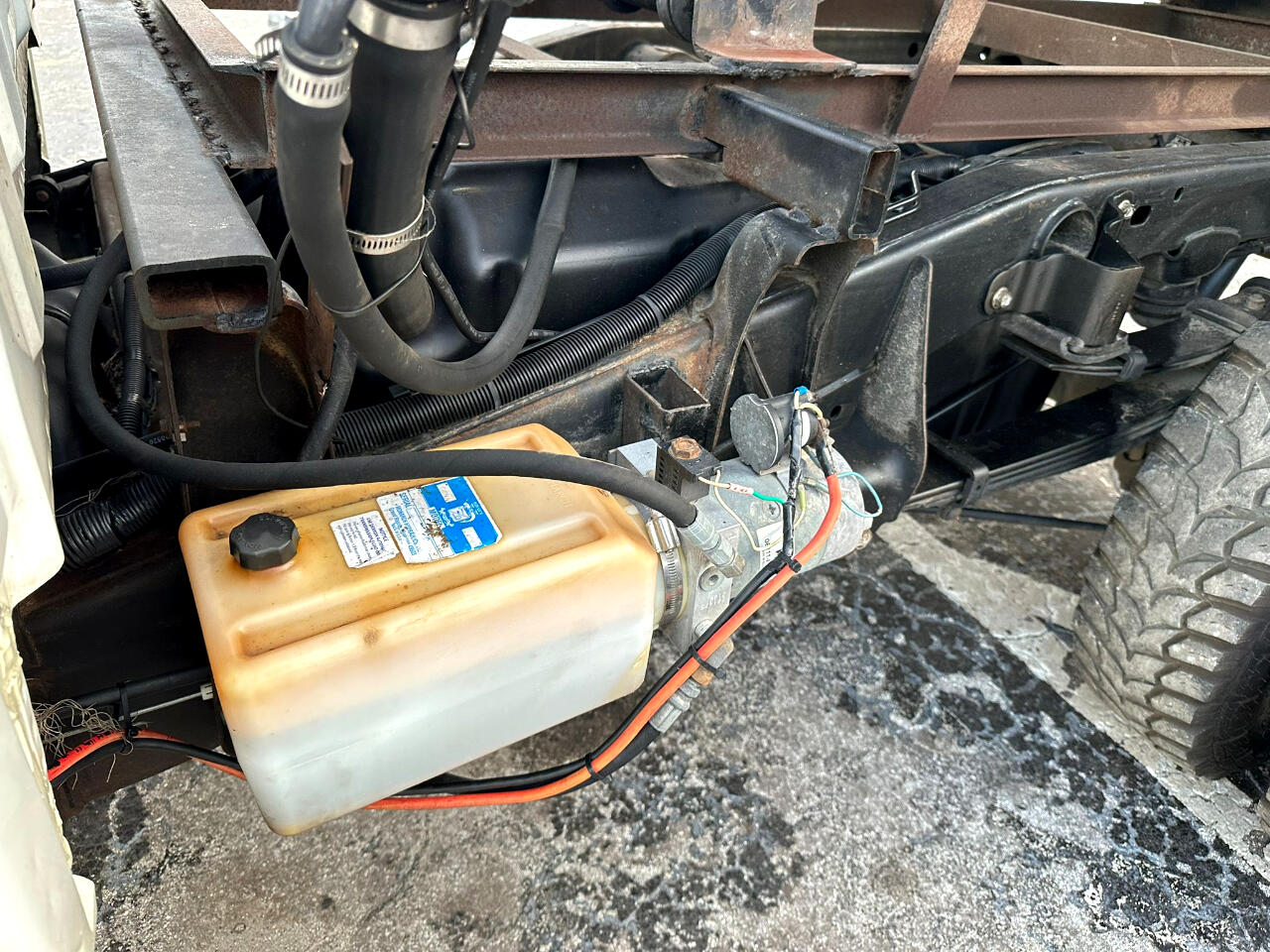 Chevrolet Silverado 3500HD Work Truck Crew Cab 4WD 2015