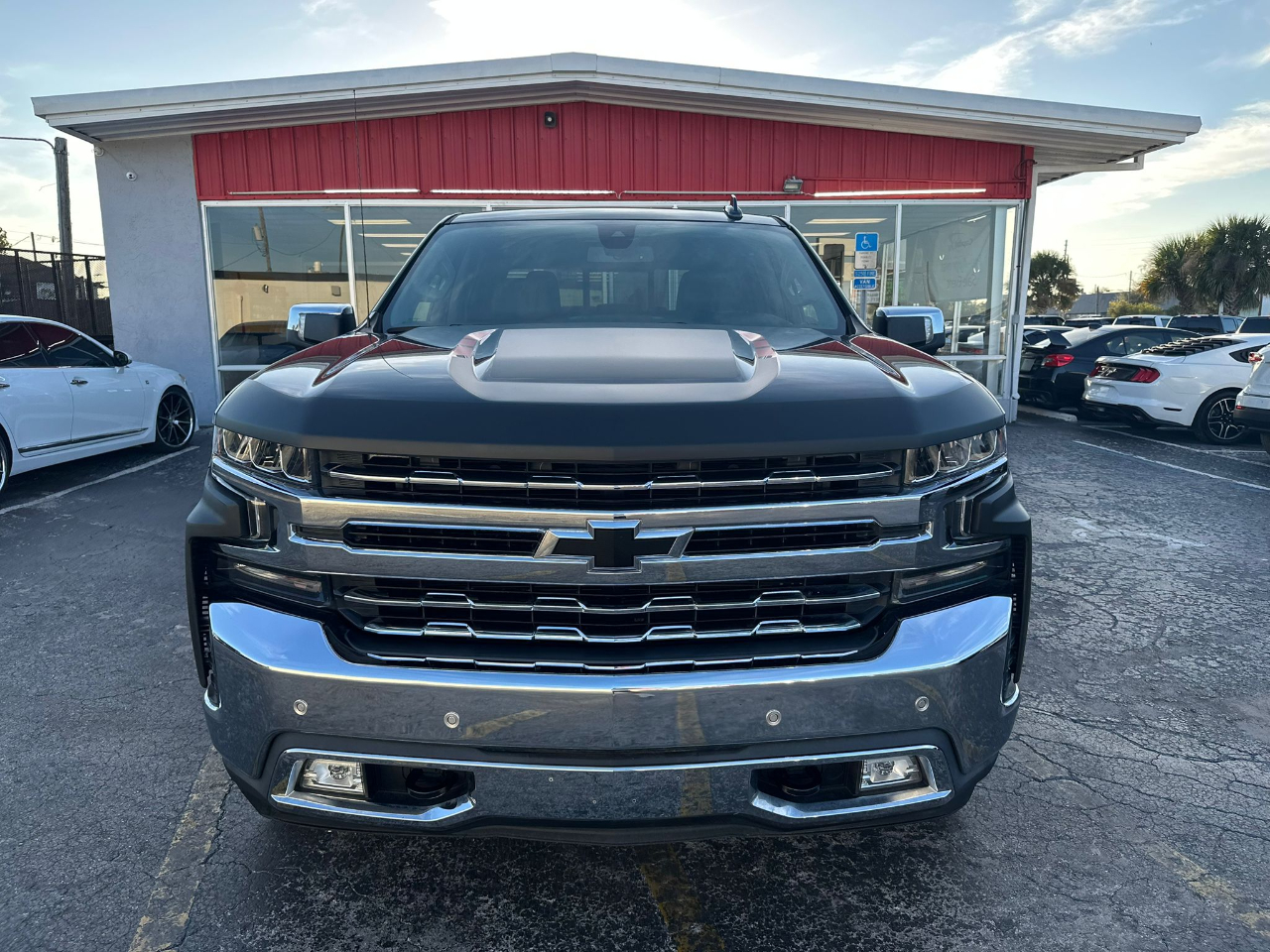 Chevrolet Silverado 1500 LTZ Crew Cab 2WD 2019