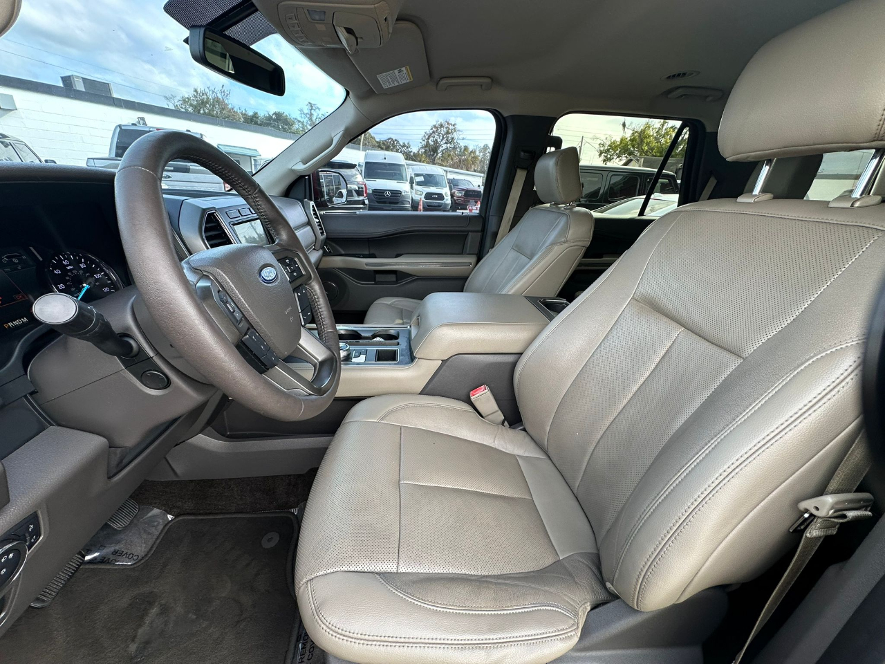 Ford Expedition XLT 2WD 2018