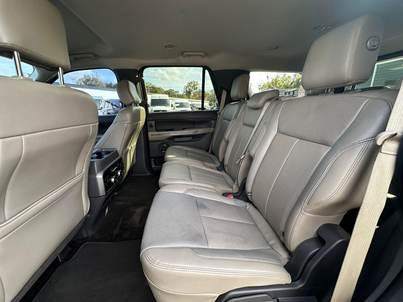 Ford Expedition XLT 2WD 2018