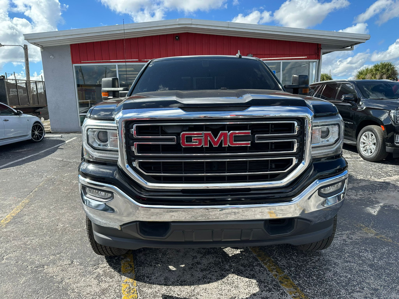 GMC Sierra 1500 SLE Crew Cab Long Box 2WD 2017