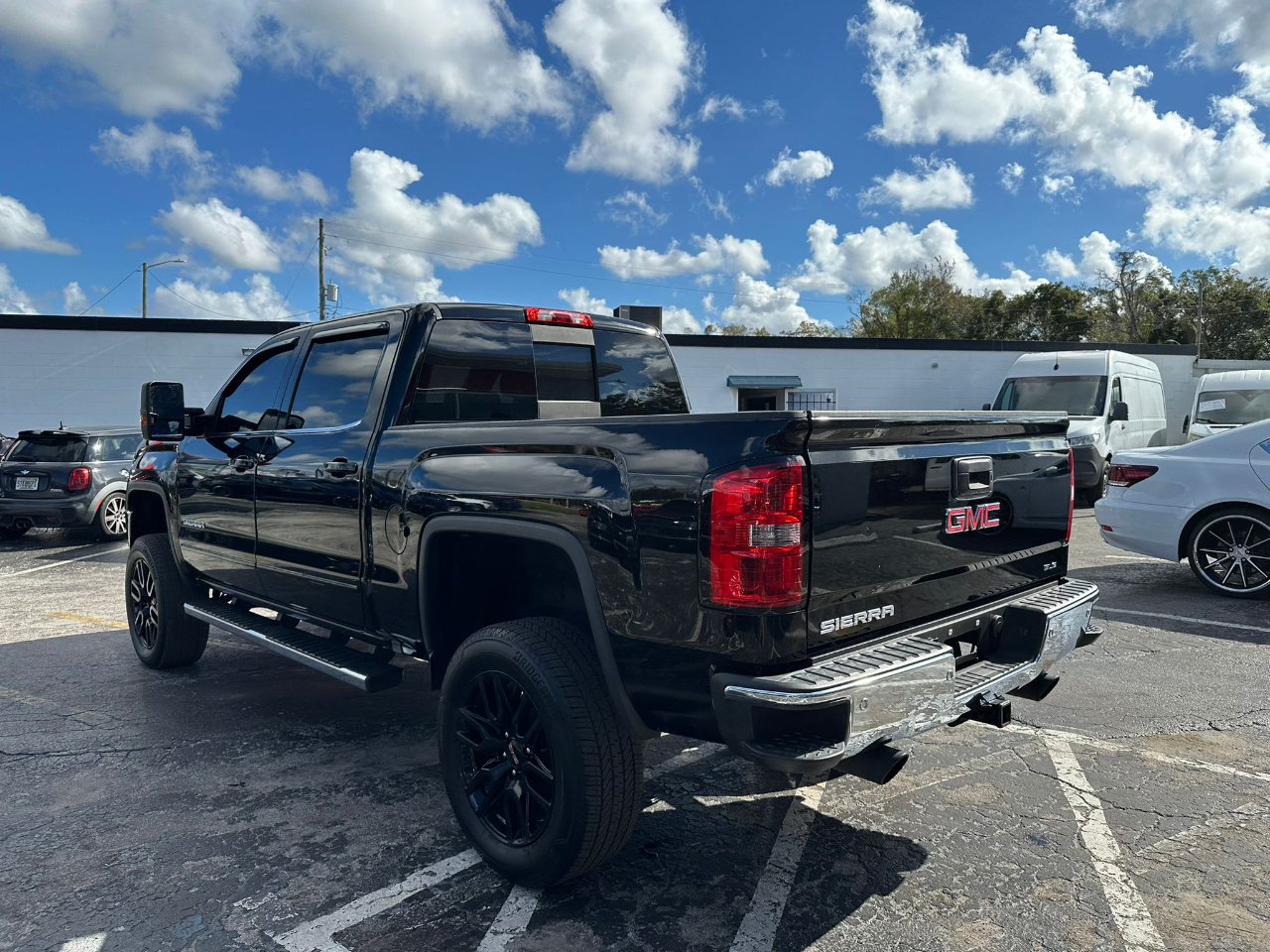 GMC Sierra 1500 SLE Crew Cab Long Box 2WD 2017