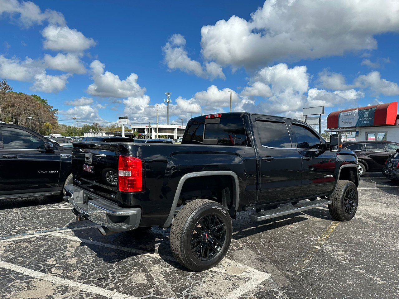 GMC Sierra 1500 SLE Crew Cab Long Box 2WD 2017