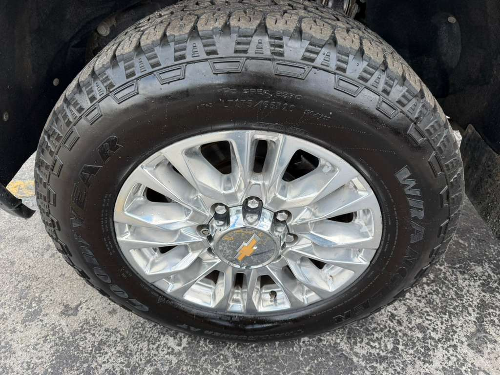 Chevrolet Silverado 2500HD High Country Crew Cab Short Box 4WD 2022