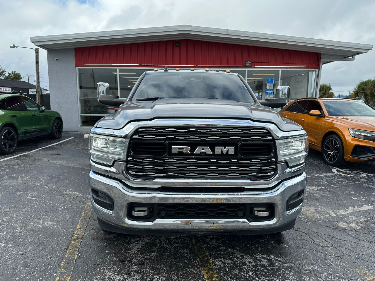 RAM 3500 Limited Crew Cab LWB 4WD DRW 2019