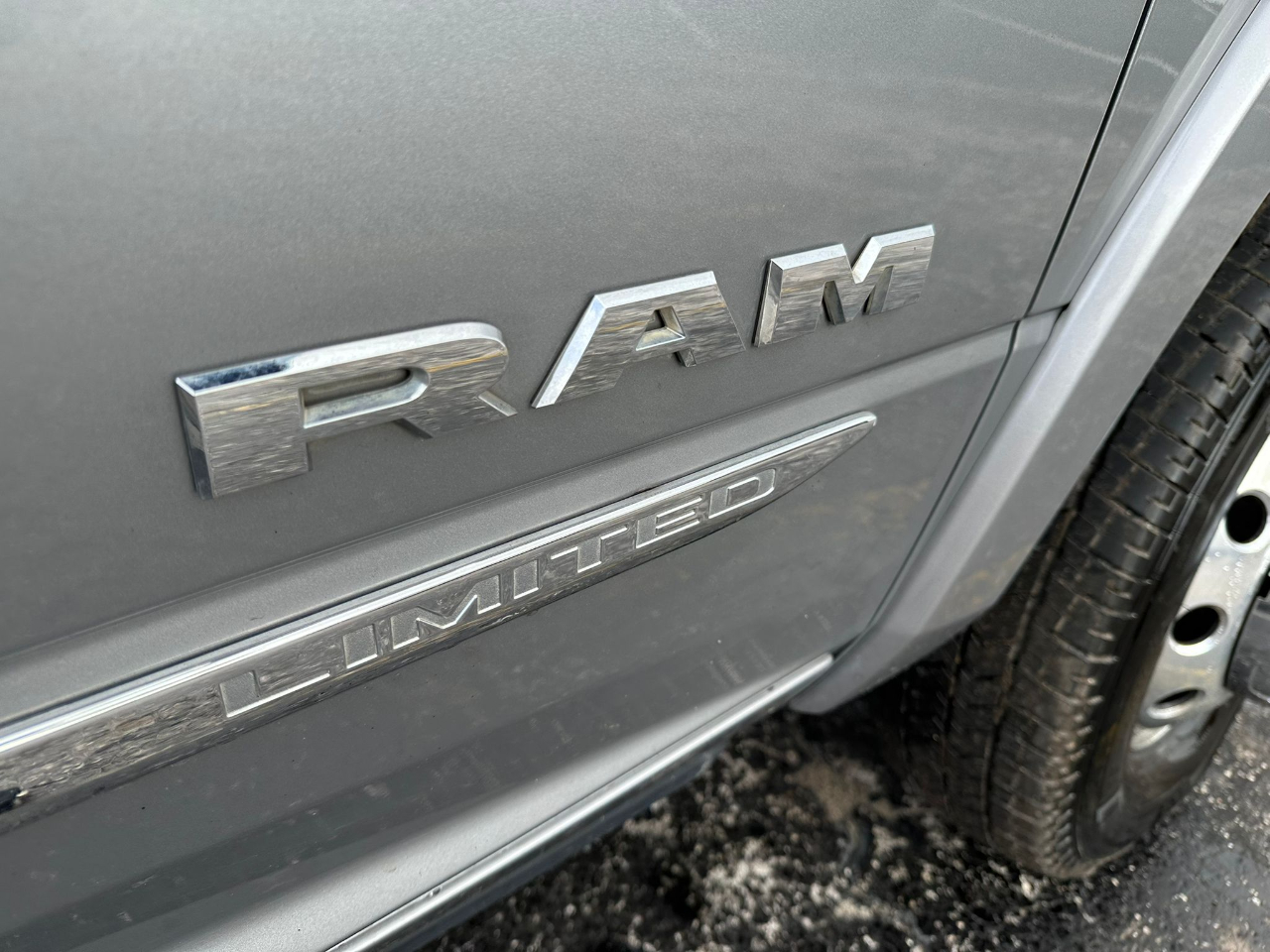 RAM 3500 Limited Crew Cab LWB 4WD DRW 2019